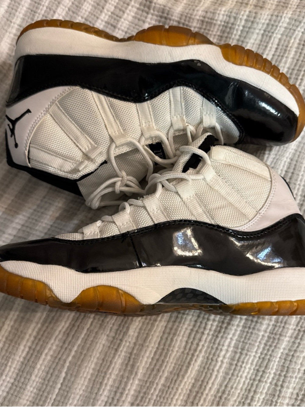 Jordan Men's Sneakers in White, Black, Gum
